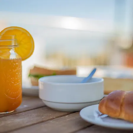 住宿加早餐酒店 Hesperia By Estia